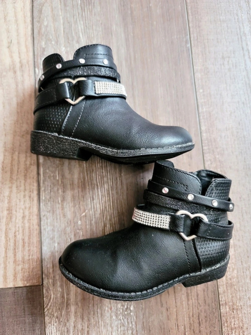 Girls Jeweled Heart Buckle Booties Black